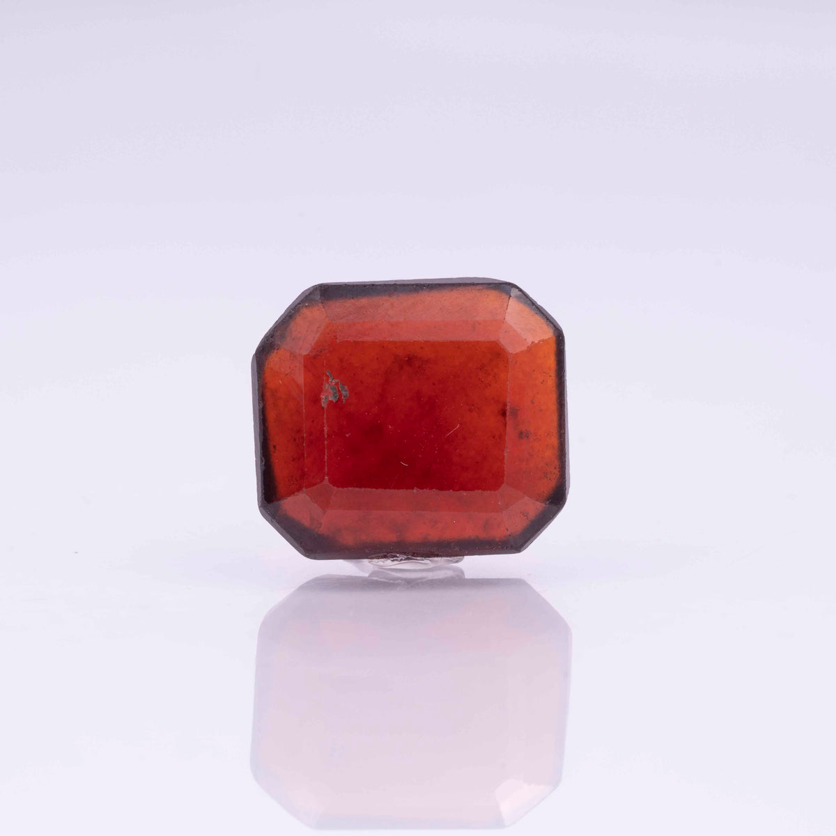 6.86 Carats Natural Gomed (Hessonite) Stone